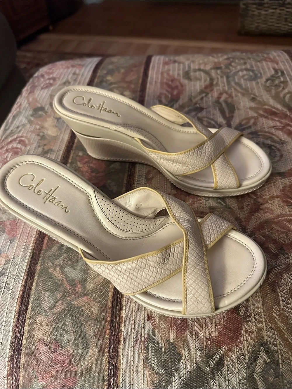 Cole Haan Nike Air Snake Print Crisscross Wedge Sandals 9B
